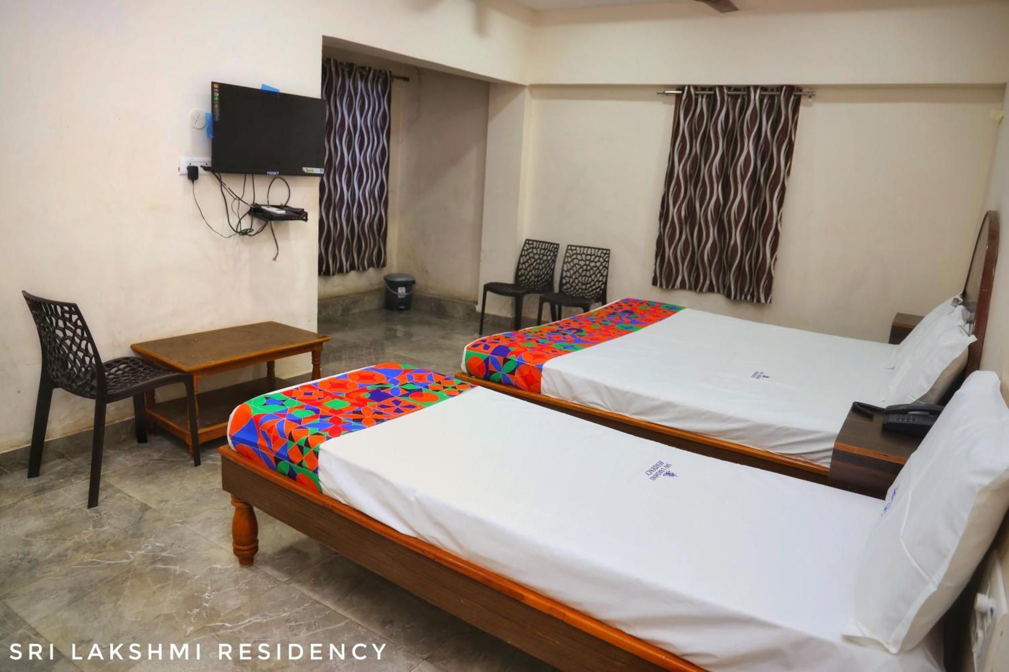Hotel Sri Lakshmi Residency Tirupati Exterior foto